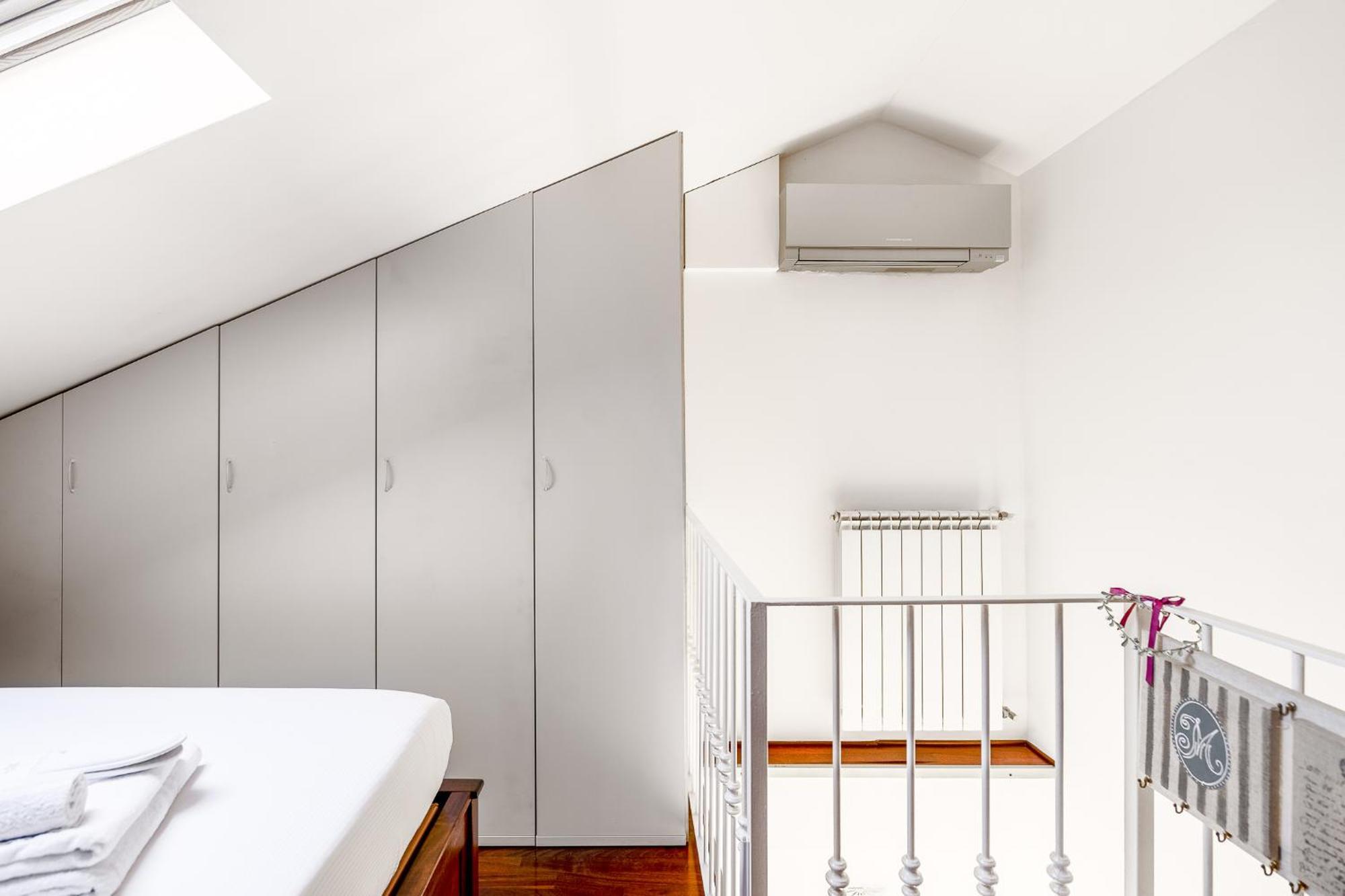Apartamento Bright Loft - Free Private Parking Milán Exterior foto